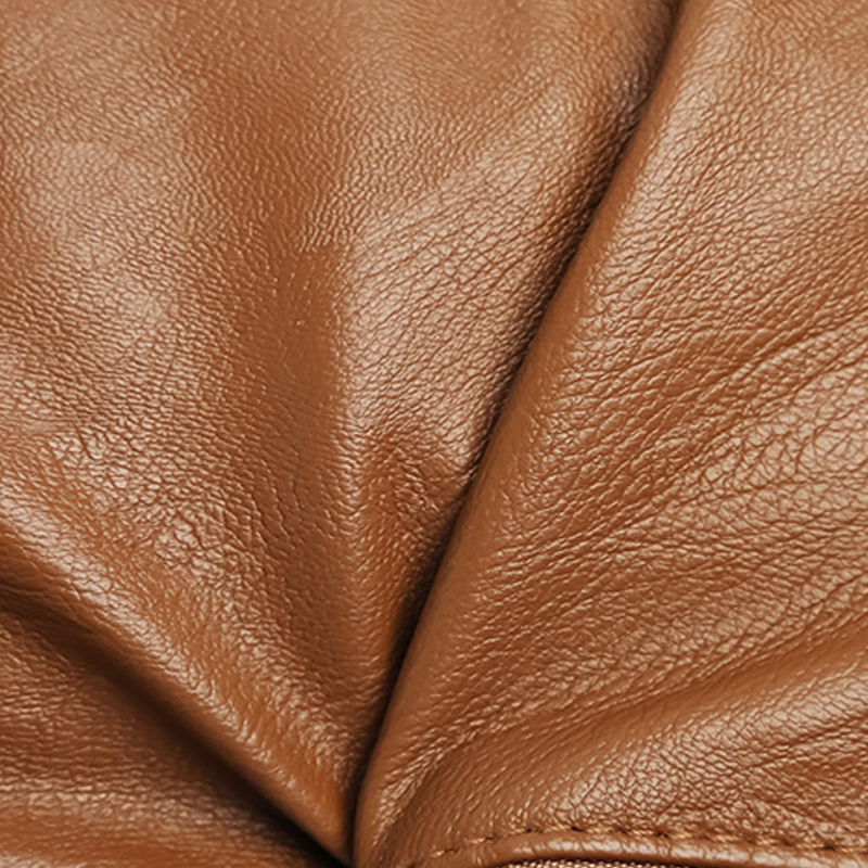 Moteriktig og allsidig crossbody-veske for damer