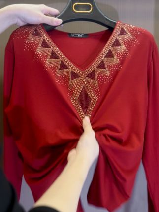 🔥【M-4XL】 2025 Høy kvalitet Vinterfløyel Langermet T-skjorte med rhinestones, varm og fasjonabel