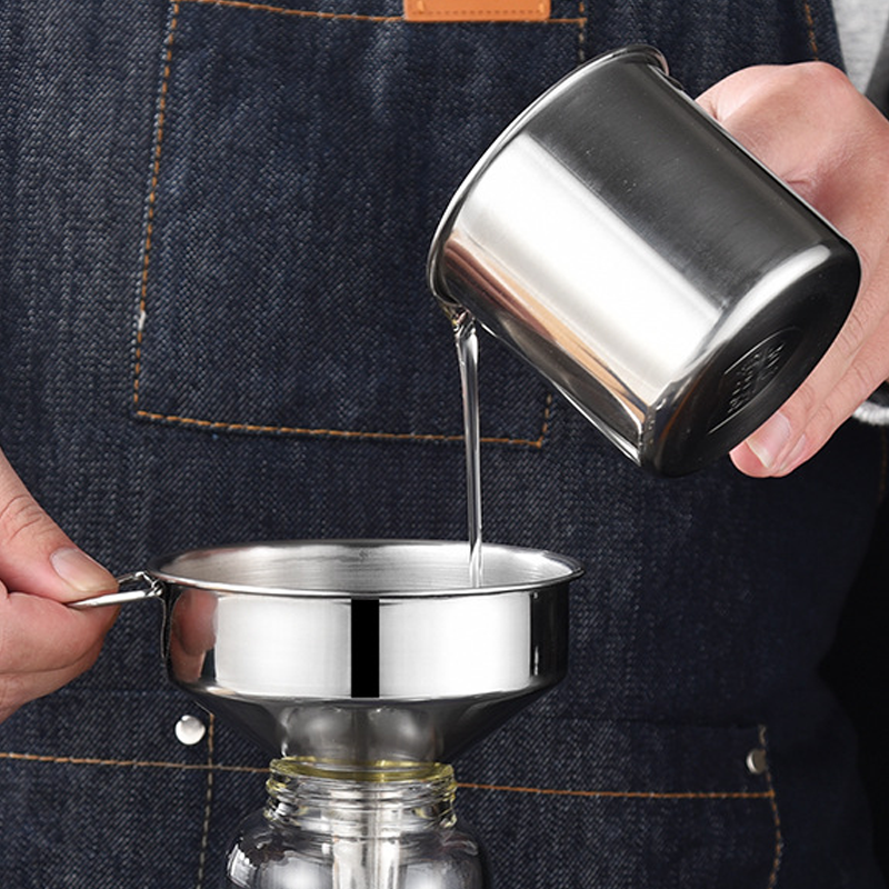 ⏰🔥Tidsbegrenset tilbud! 🍳Kjøkkentrakt i rustfritt stål – slitesterk, enkel å bruke og ideell for matlaging, baking og oppbevaring.✨🧑‍🍳