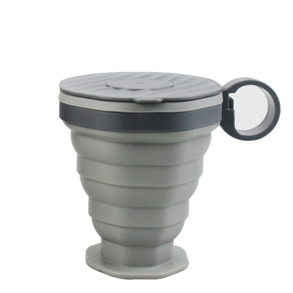 Sammenleggbar silikonkaffekopp med lokk