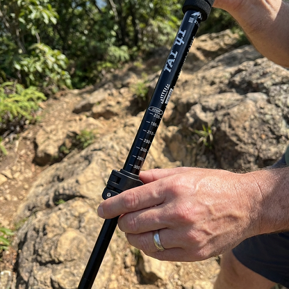 ⛰️ BEGRENSET TID 50% RABATT! ✨ Justerbar turstav i aluminiumslegering – Slitesterk, støtdempende, lett 🌲