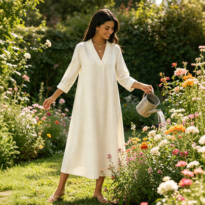🌸☀️ 50 % RABATT! Kjole i bomull og lin med V-hals – Kul og elegant
