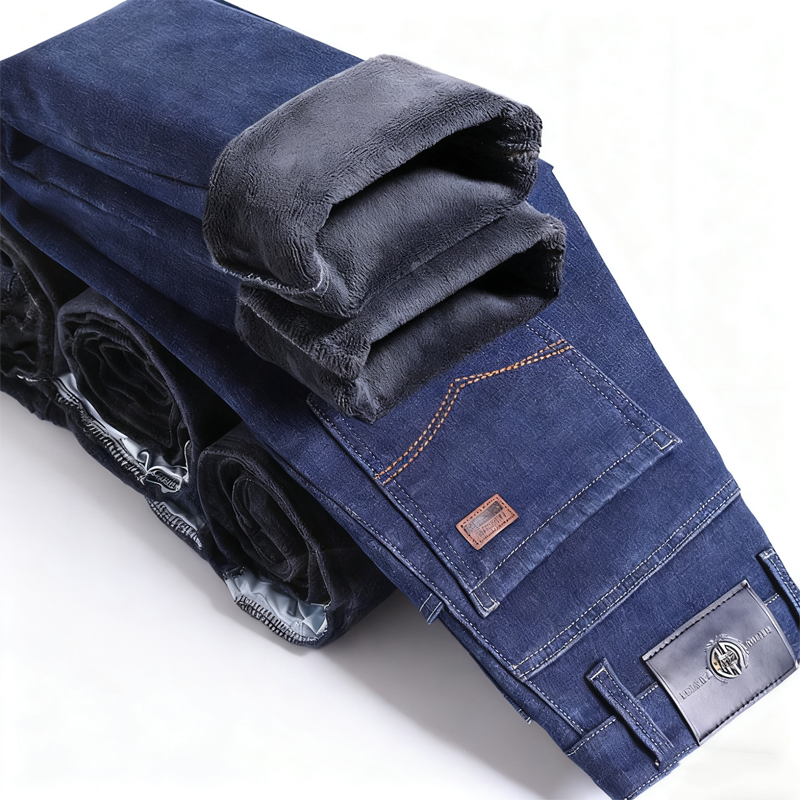 Varme rette jeans for menn med fôr